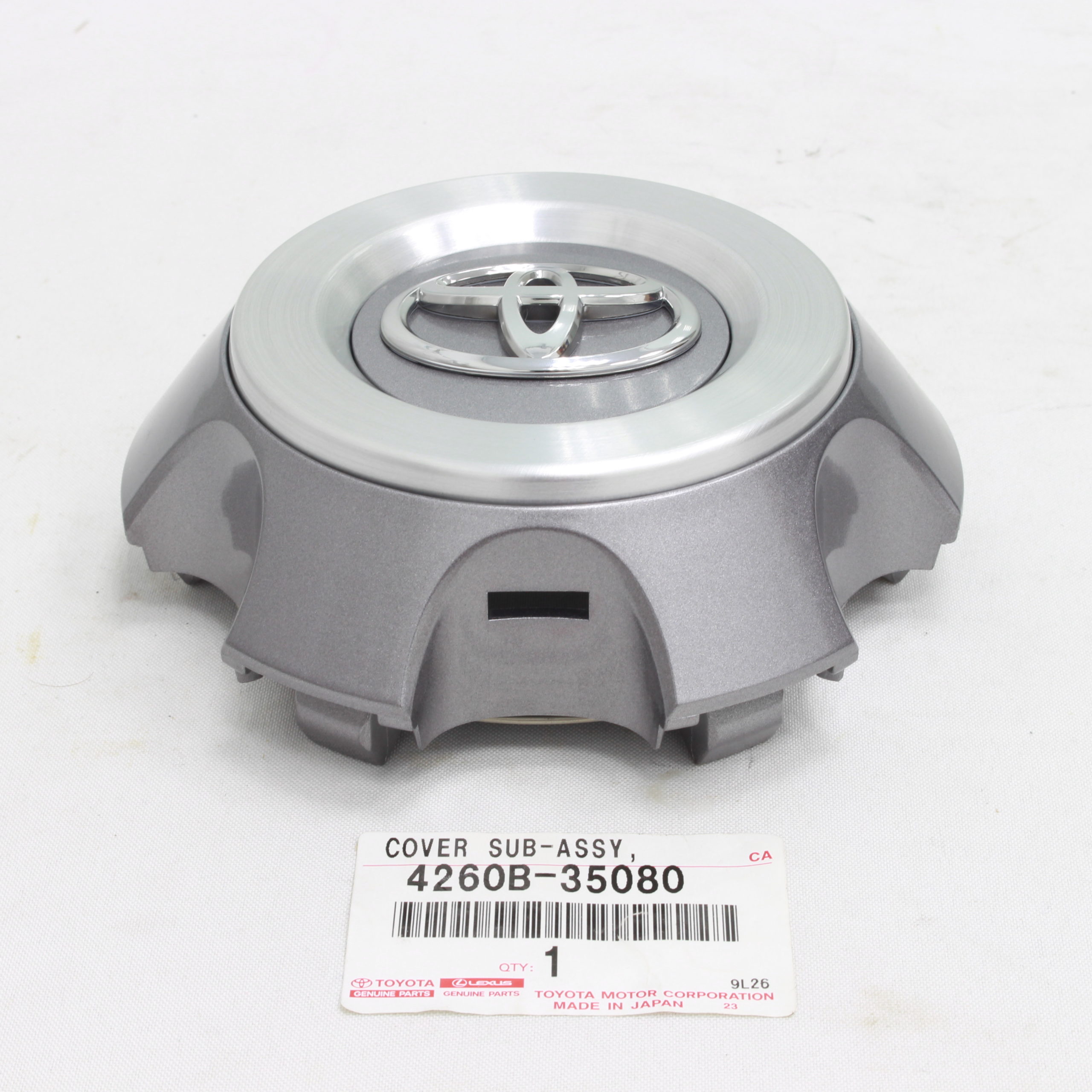thumbnail interactive-video image 1 of Wheel Center Cap For 4Runner 2010-2013 Limited Model – Replaces 4260B-35030 (Silver, 1 Piece) 1 of 4