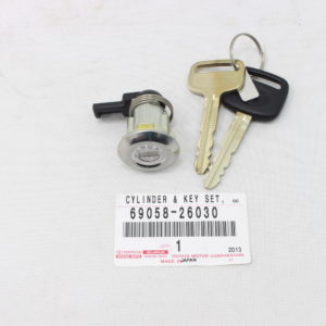 Toyota Tundra 2000-2003 Hiace Fuel Filler Lid Cylinder & Key SET 69058-26030