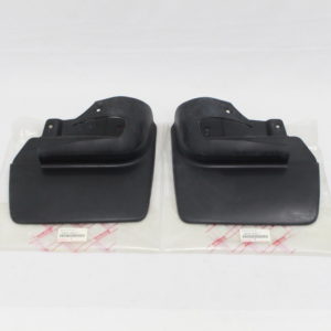 Toyota Land Cruiser FZJ80 93-97 Front Mud Guards Flaps Splash Side Step Slot