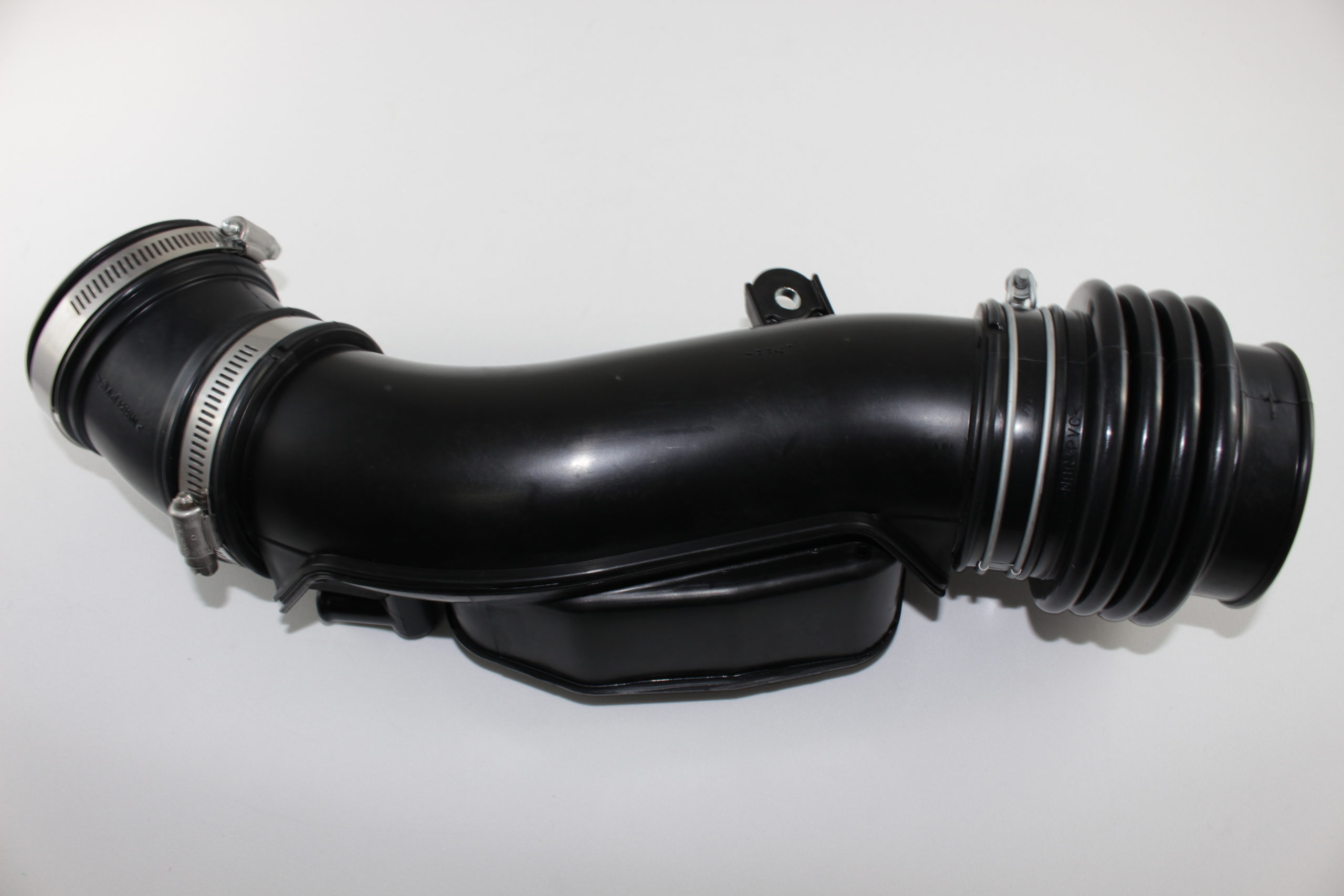 Infiniti M35 M45 2006-2008 Air Intake Cleaner Tube Box Rear Duct 16576-EG00A - Image 4