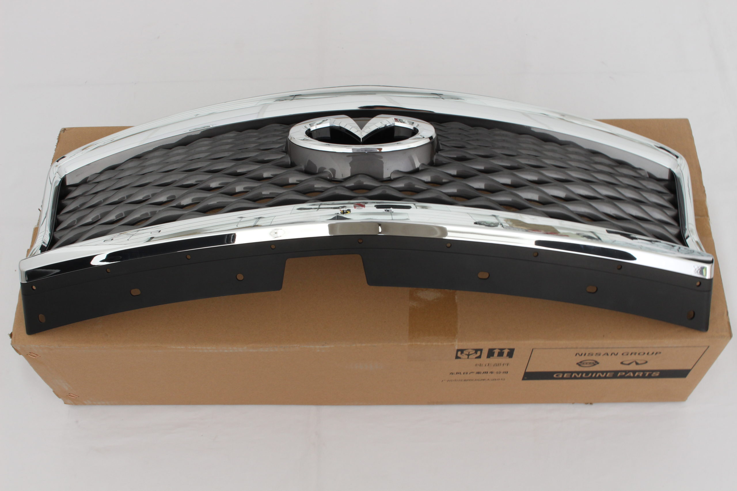 Infiniti QX50 2016-2017 EX25 EX35 EX37 Front Radiator Grille Emblem 62070-5UA0A - Image 4