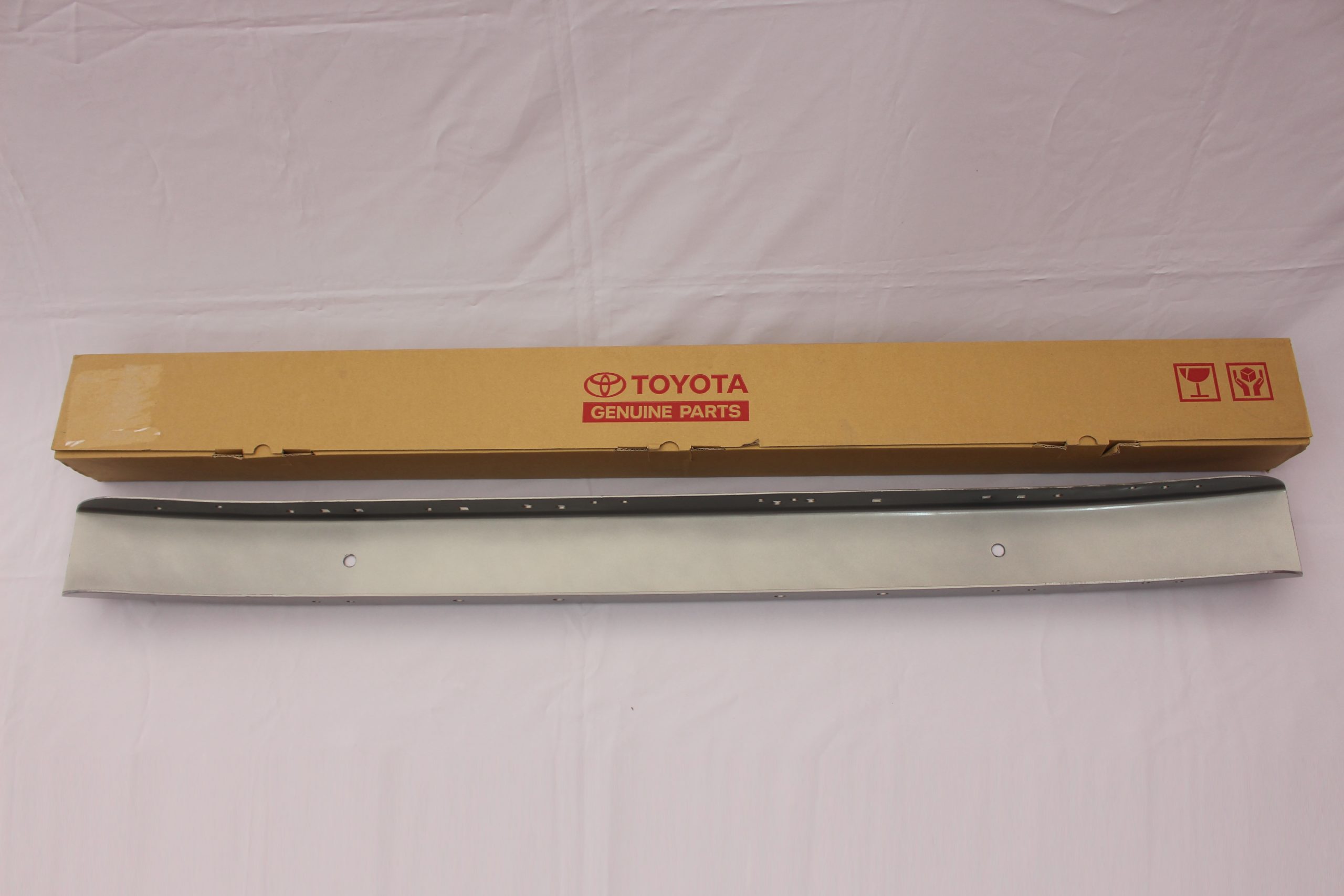 Toyota Land Cruiser 1969-1984 FJ40 BJ40 Front Bumper Bar 52111-60030 - Image 9