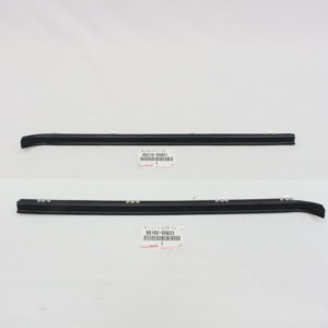 Toyota Land Cruiser 1981-1984 Front Door Glass Weatherstrip Outer Set of 2