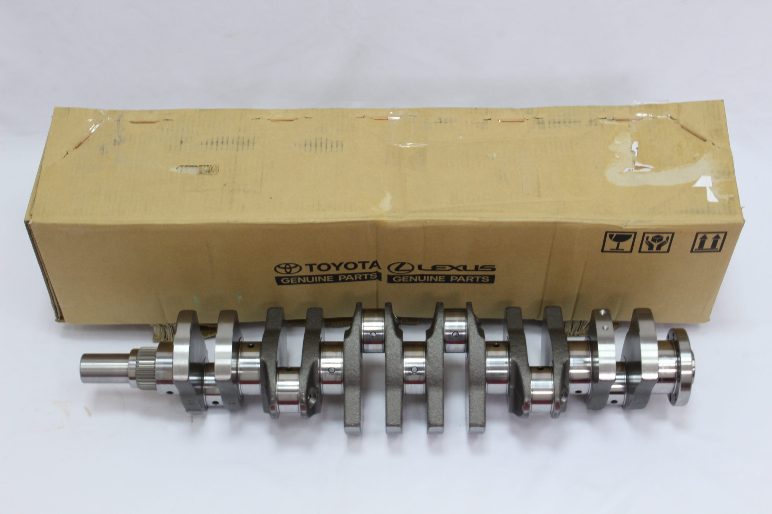 thumbnail image 2 of Genuine Toyota Harmonic Balancer Crankshaft Pulley Bolt 90119-18002 For Supra, SC300, GS300, IS300 2 of 12